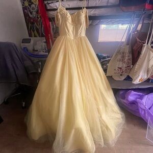Sherri Hill Light Yellow Gown